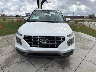 2026 Hyundai Venue - Photo 8