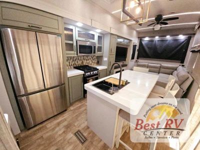2025 Redwood RV Regency - Photo 13