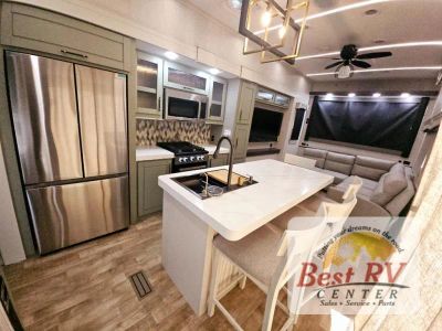 2025 Redwood RV Regency - Photo 11