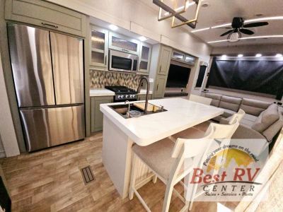 2025 Redwood RV Regency - Photo 15