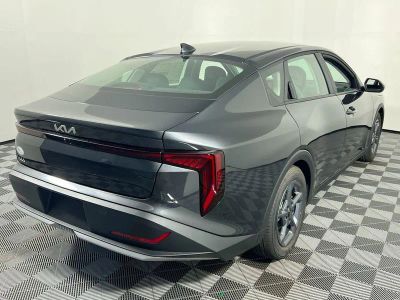 2026 Kia K4 — photo 9 view