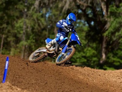 2027 Yamaha YZ125 — photo 11 view