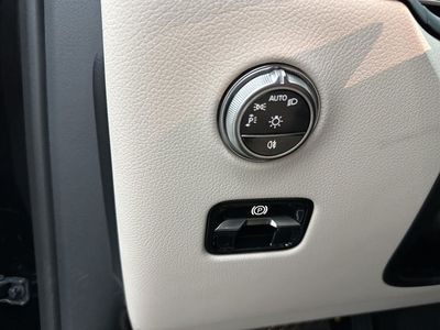2026 Mercedes-Benz GLC — photo 17 view