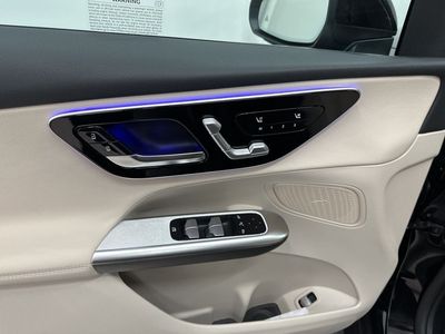 2026 Mercedes-Benz GLC — photo 11 view