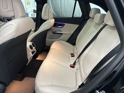 2026 Mercedes-Benz GLC — photo 22 view