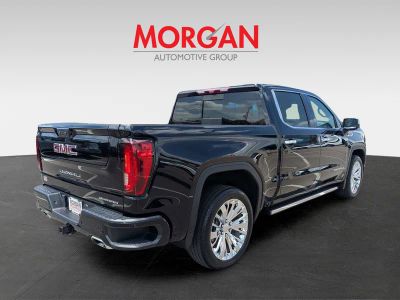 2023 GMC Sierra 1500 — interior view