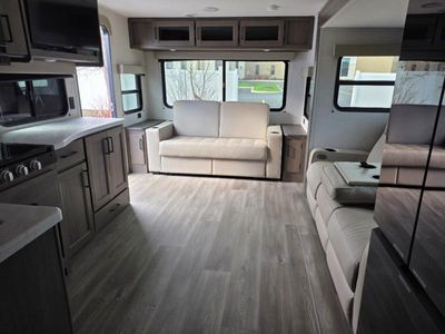2025 Grand Design Transcend - Photo 14