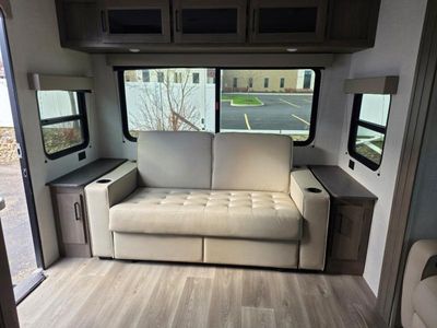 2025 Grand Design Transcend - Photo 8
