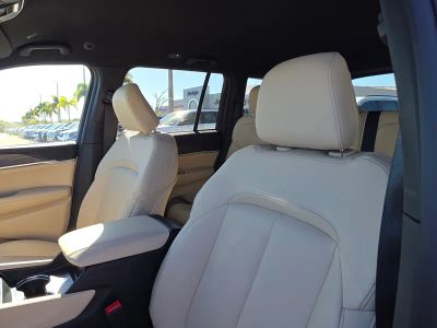 2026 Jeep Grand Cherokee — photo 11 view