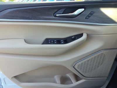 2026 Jeep Grand Cherokee — photo 14 view