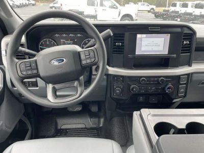 2026 Ford F-350SD — photo 12 view
