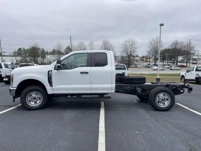 2026 Ford F-350SD — detail view