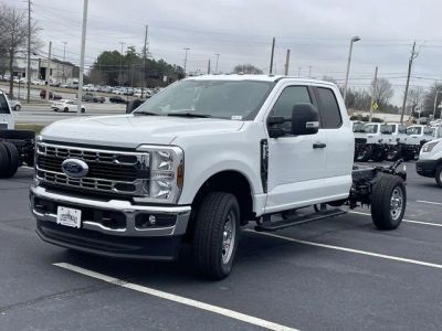 2026 Ford F-350SD — engine compartment view