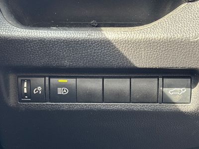 2020 Toyota RAV4 - Photo 20