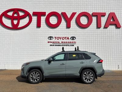 2020 Toyota RAV4 - Photo 2