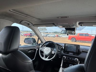 2020 Toyota RAV4 - Photo 25