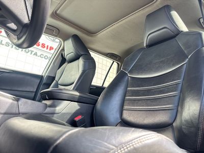 2020 Toyota RAV4 - Photo 8