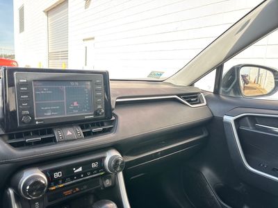 2020 Toyota RAV4 - Photo 12
