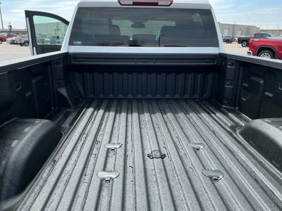 2026 Chevrolet Silverado 3500HD — photo 18 view