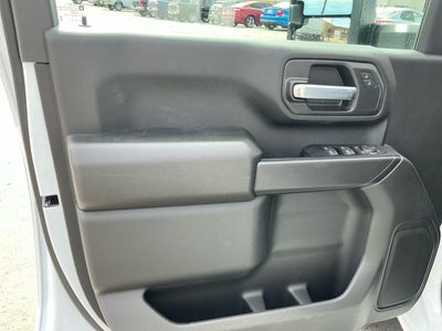 2026 Chevrolet Silverado 3500HD — photo 16 view