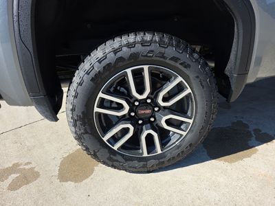 2026 GMC Sierra 1500 — photo 16 view
