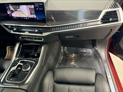 2025 BMW X6 — photo 18 view