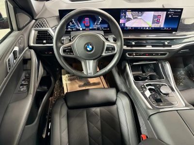 2025 BMW X6 — photo 17 view