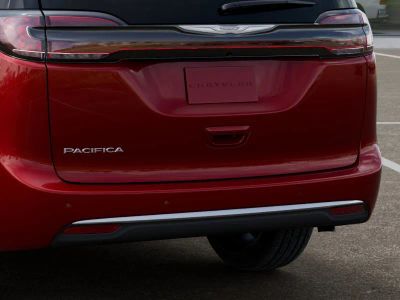 2026 Chrysler Pacifica — photo 13 view
