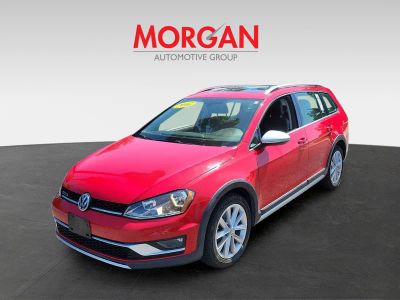 2017 Volkswagen Golf Alltrack — photo 8 view