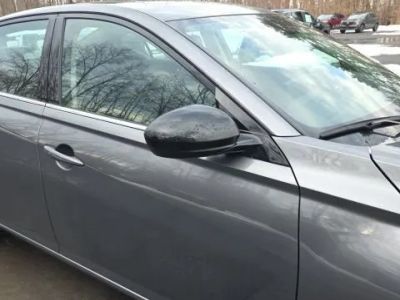 2023 Nissan Altima 2.5 SR - Photo 12