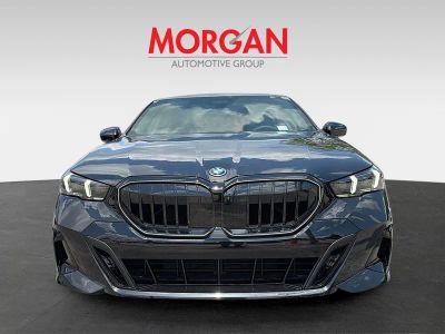 2027 BMW 5 Series — photo 8 view