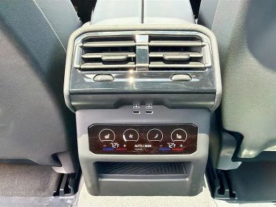 2027 BMW 5 Series — photo 19 view