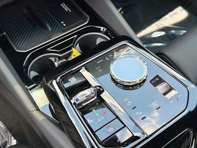 2027 BMW 5 Series — photo 28 view