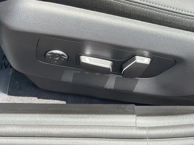 2027 BMW 5 Series — photo 24 view