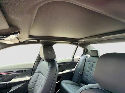 2027 BMW 5 Series — photo 26 view
