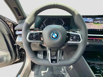 2027 BMW 5 Series — photo 38 view