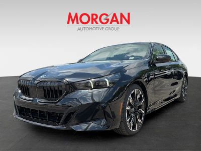 2027 BMW 5 Series — photo 7 view