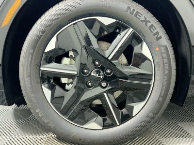 2025 Kia EV6 — photo 13 view