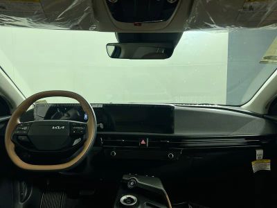 2025 Kia EV6 — photo 30 view