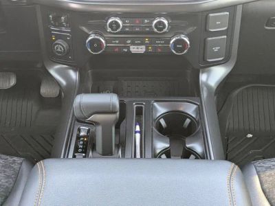 2025 Ford F-150 — photo 16 view