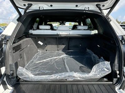 2026 BMW X5 M — photo 21 view