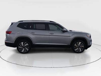 2026 Volkswagen Atlas — photo 8 view