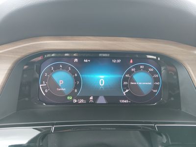 2026 Volkswagen Atlas — photo 14 view