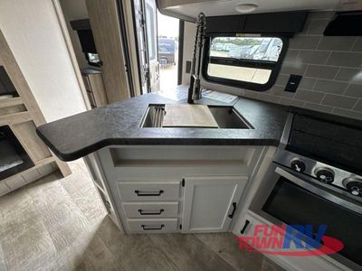 2024 Palomino Puma - Photo 20