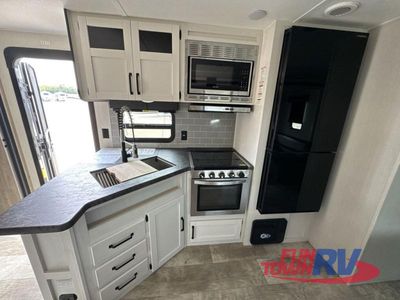 2024 Palomino Puma - Photo 19