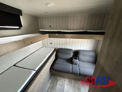 2024 Palomino Puma - Photo 44