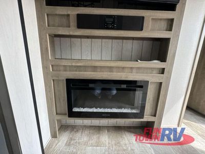 2024 Palomino Puma - Photo 35