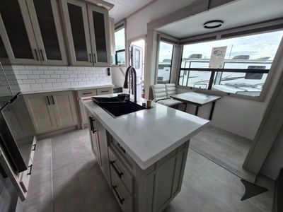 2026 Grand Design Solitude - Photo 10