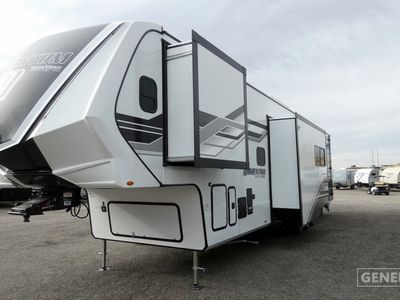 2026 Grand Design Momentum G-Class - Photo 2