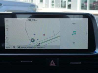 2025 Hyundai IONIQ 6 — photo 8 view